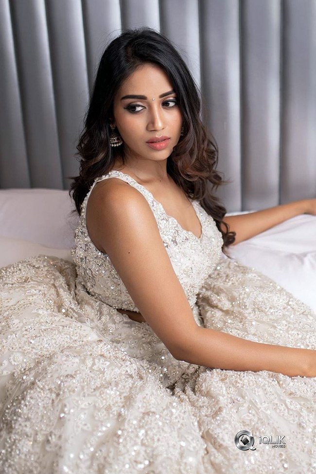 Nivetha-Pethuraj